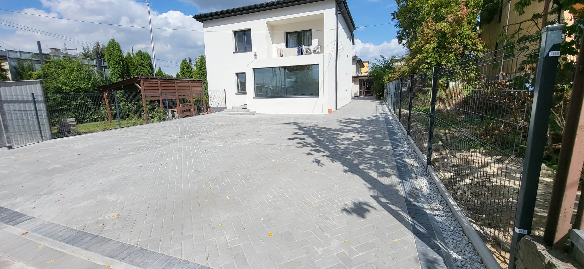Realizacja - układanie kostki brukowej